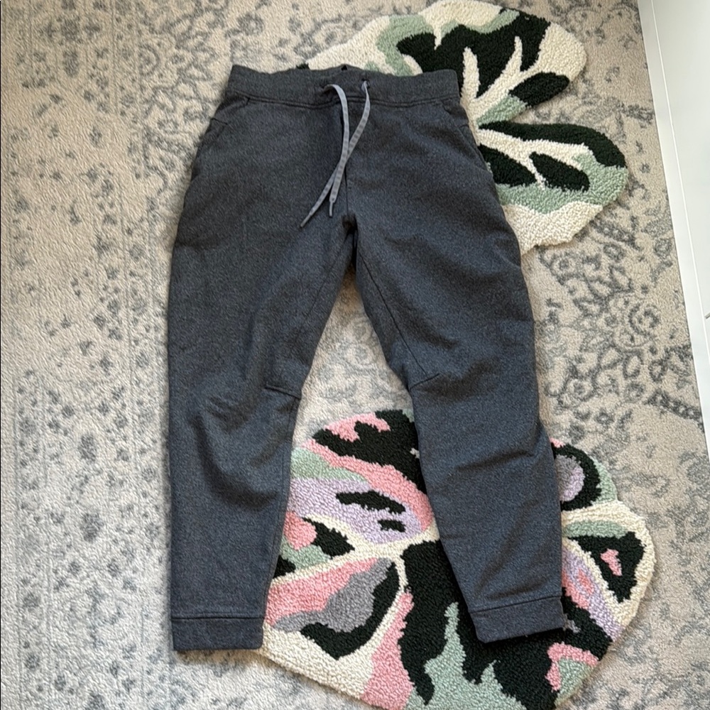 Men’s Lululemon Joggers - Size M
